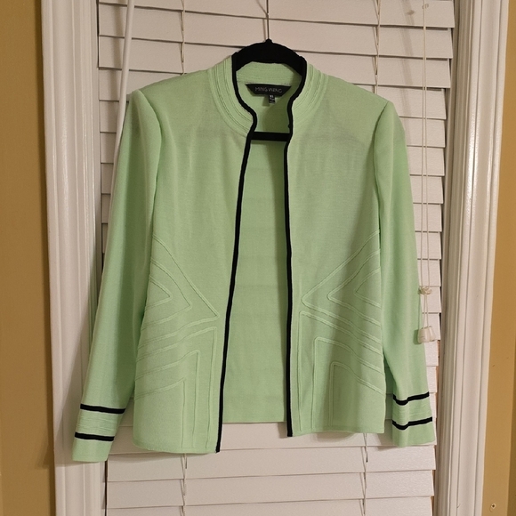 Ming Wang Green and Black Blazer with Stand-Up Collar - Picture 1 of 12